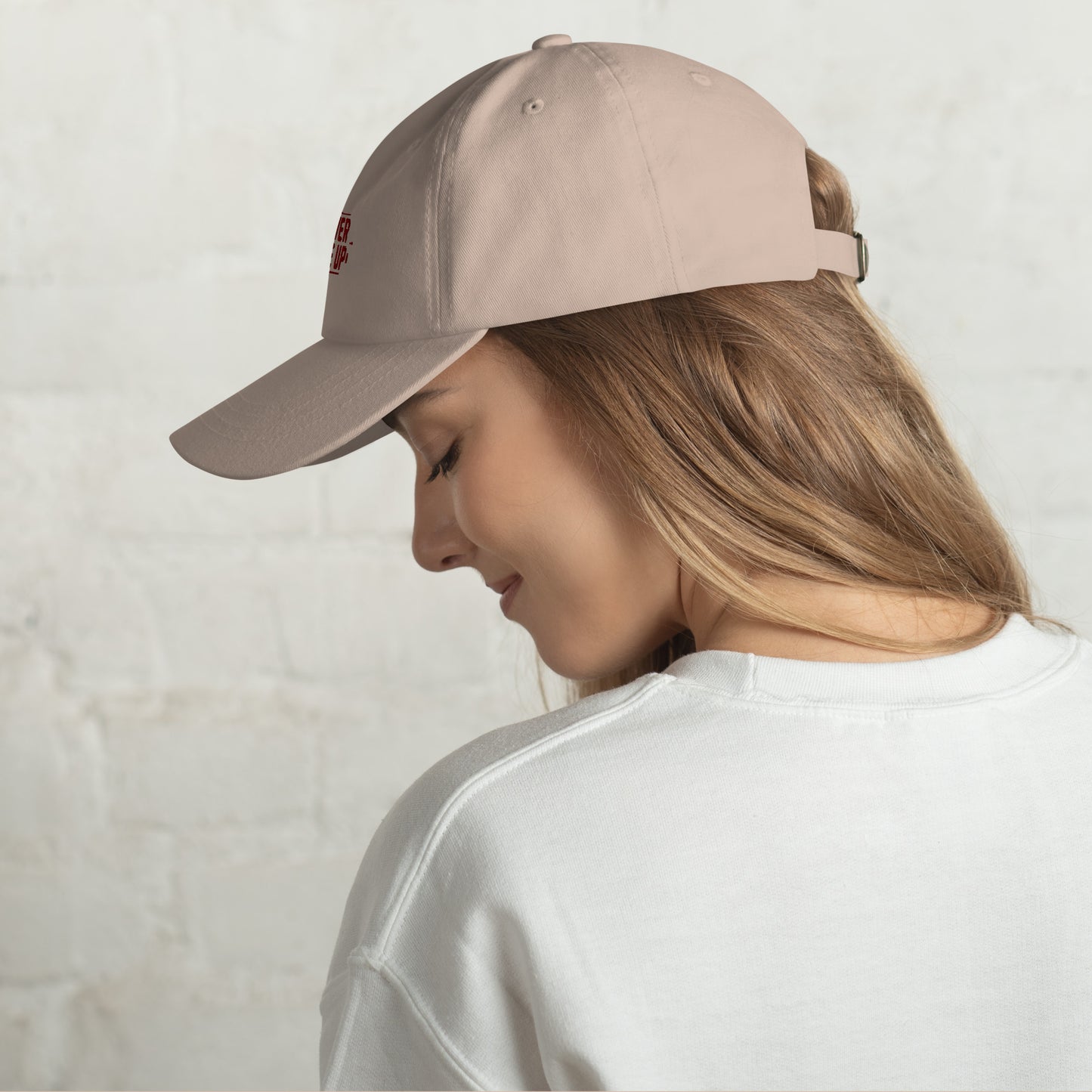 Never give up Dad hat (Light variant)